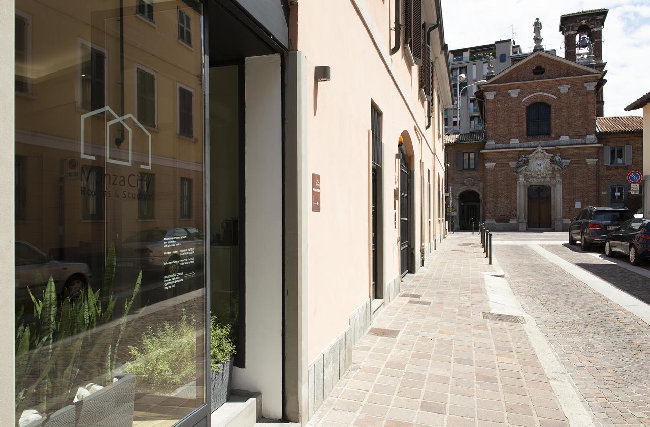Monza City Rooms & Studios Exterior photo