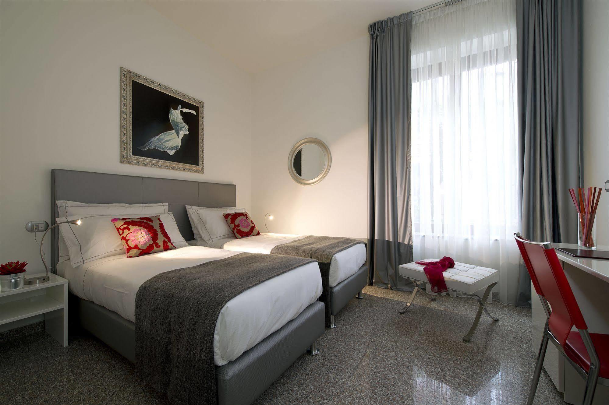 Monza City Rooms & Studios Exterior photo
