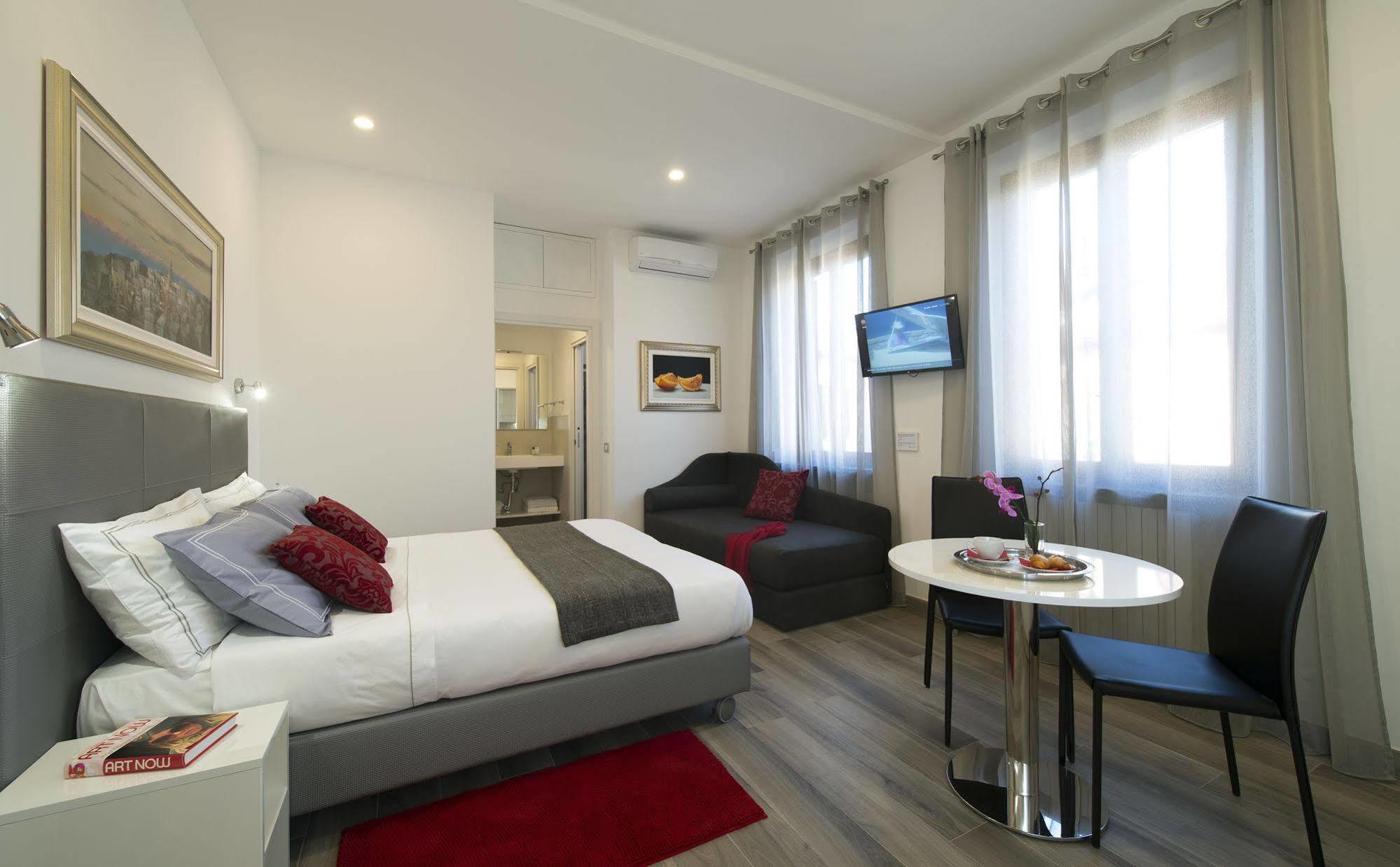 Monza City Rooms & Studios Exterior photo